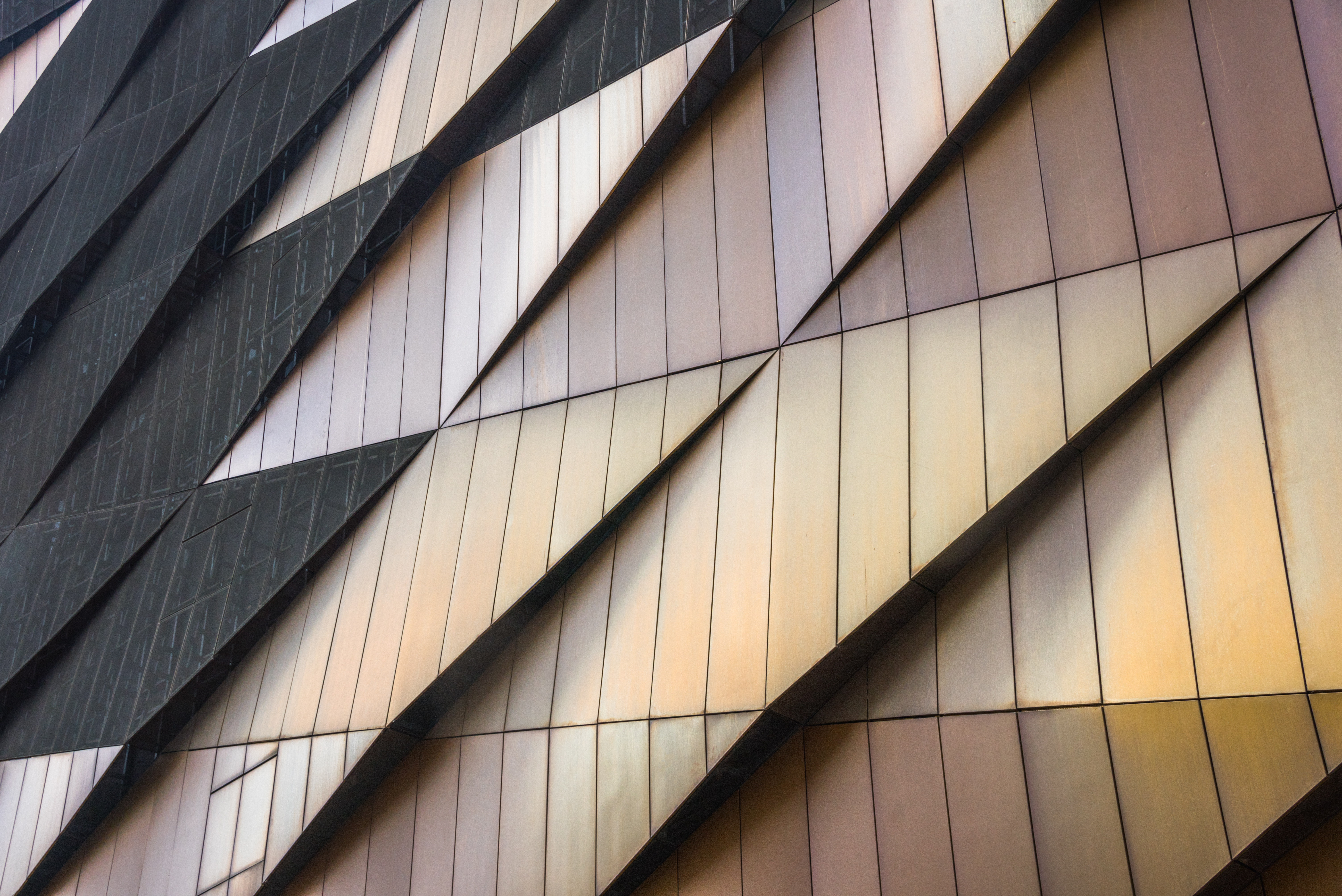 Virtual assets in Hong Kong: upcoming regimes for VA advisors and managers, and trading of relevant stablecoins